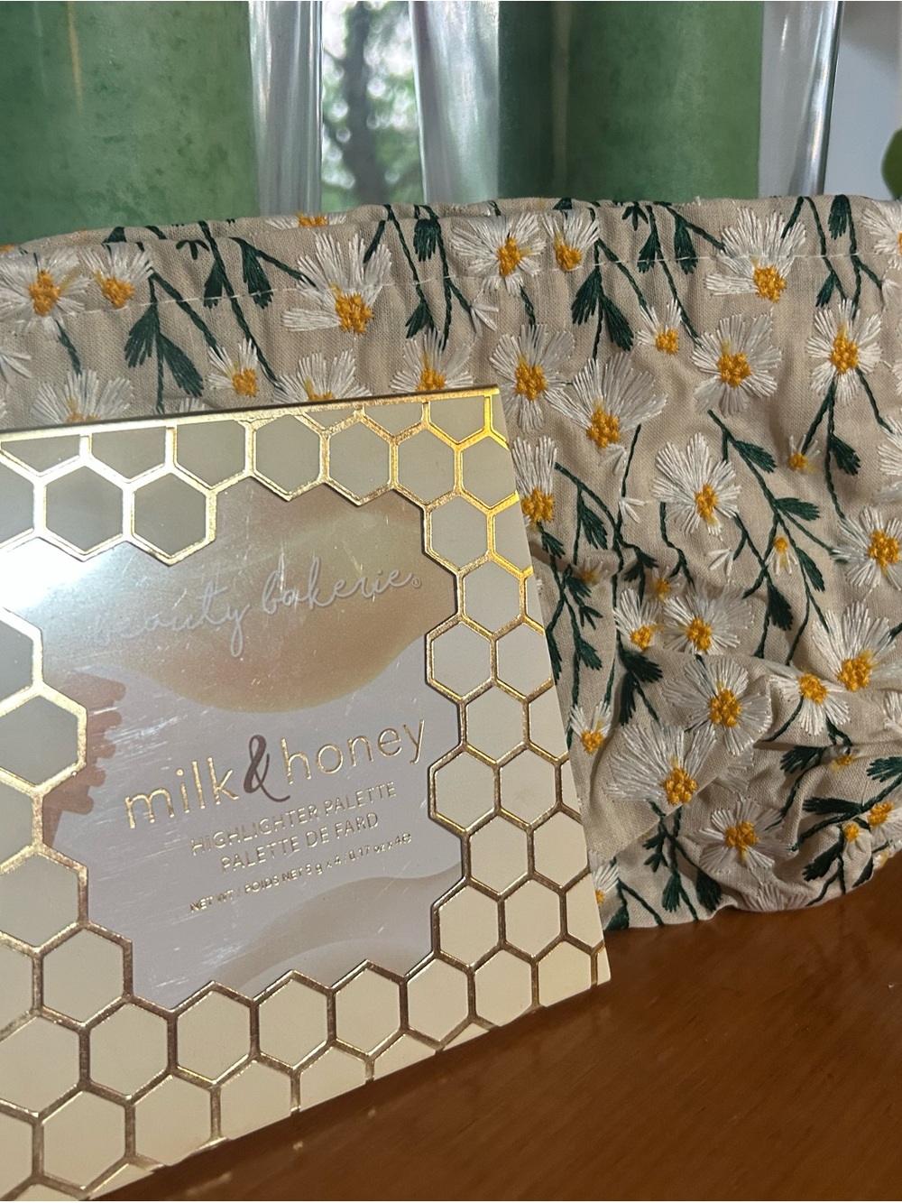 Cosmetic Bag with City Color Milk & Honey Highlighter Palette - Cream & Gold